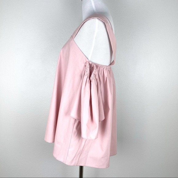 NWT J.O.A Just One Answer Cold Shoulder Top - Picture 4 of 9